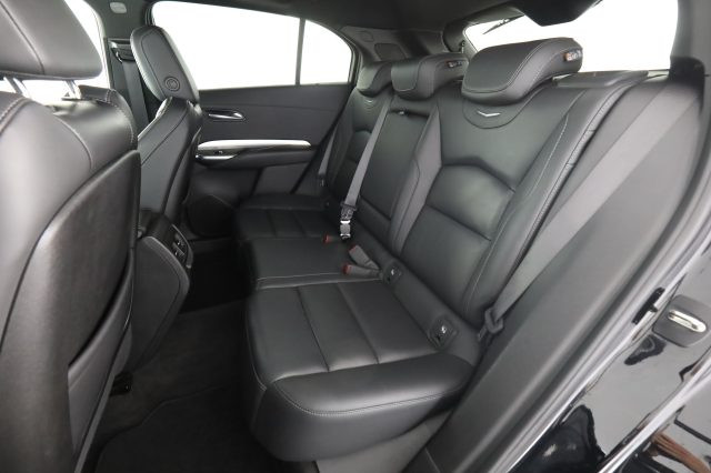 CADILLAC XT4 usata 9