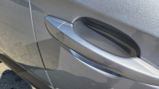 OPEL Grandland X usata, con Climatizzatore