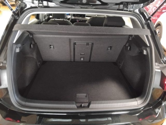 VOLKSWAGEN Golf usata, con Controllo trazione