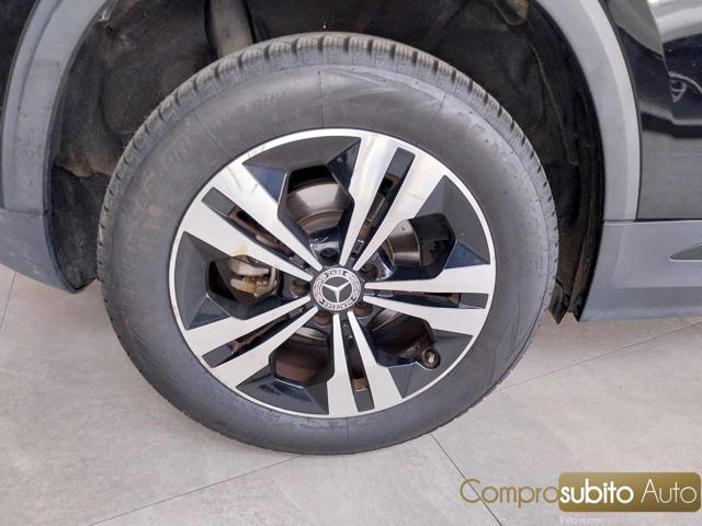 MERCEDES-BENZ GLA 180 usata 21