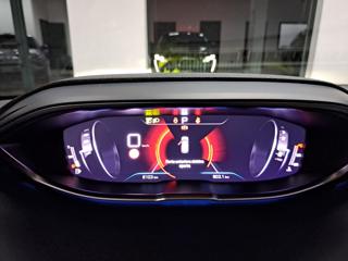 PEUGEOT 3008 usata, con Airbag