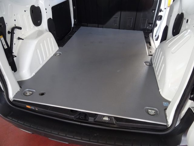 RENAULT Kangoo usata, con Fendinebbia