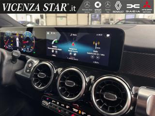 MERCEDES-BENZ GLB 200 usata, con Controllo automatico clima