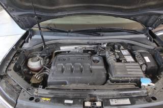 VOLKSWAGEN Tiguan usata, con Bracciolo