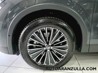 VOLKSWAGEN Tiguan usata, con Leve al volante