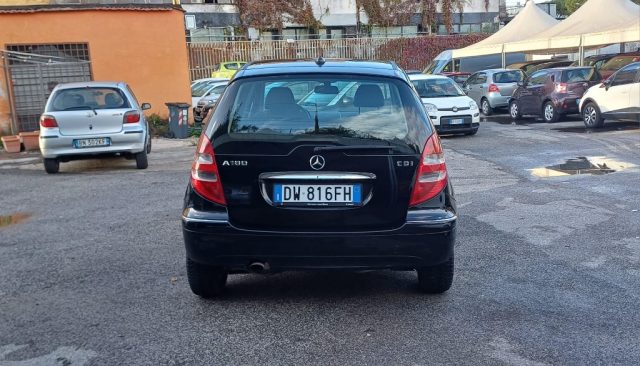 MERCEDES-BENZ A 180 usata, con Chiusura centralizzata