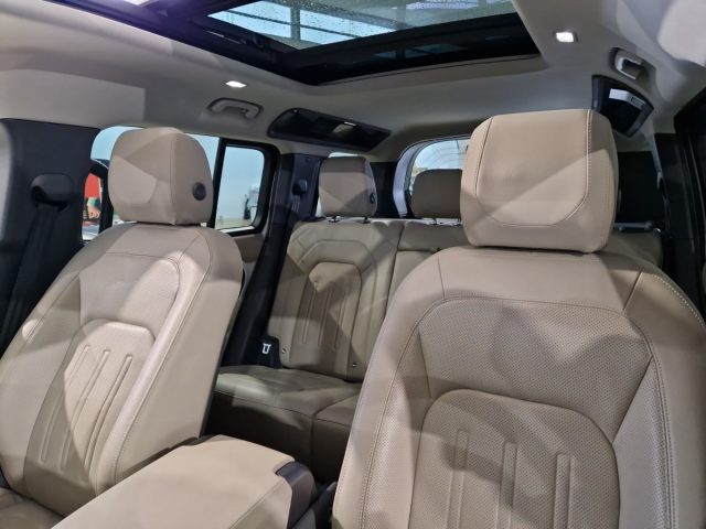 LAND ROVER Defender usata, con Controllo automatico clima