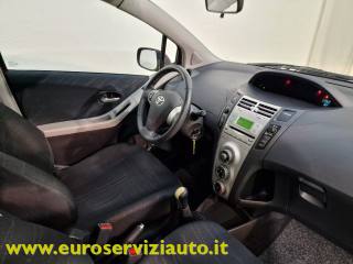 TOYOTA Yaris usata, con Sedile posteriore sdoppiato