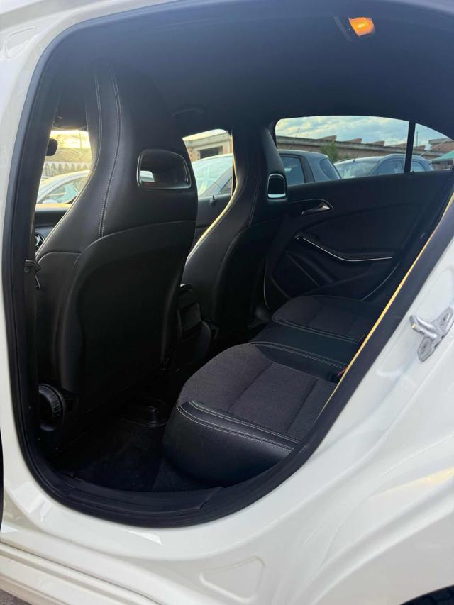 MERCEDES-BENZ A 180 usata, con Specchietti laterali elettrici