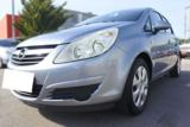 OPEL Corsa usata, con Airbag laterali