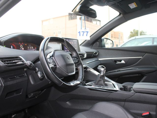 PEUGEOT 3008 usata, con Climatizzatore