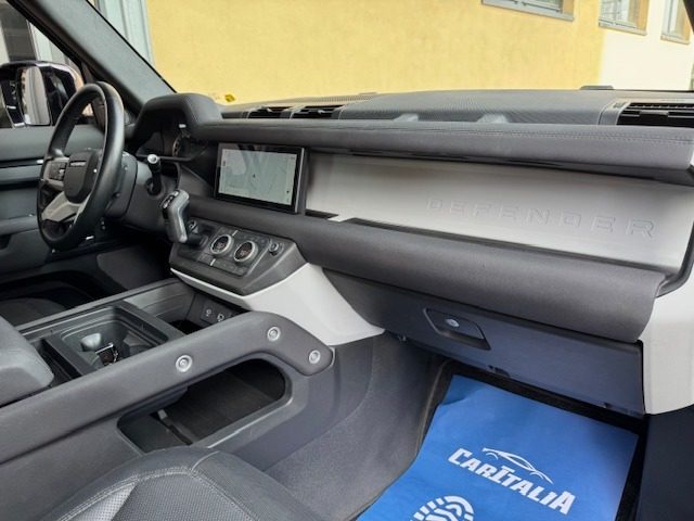 LAND ROVER Defender usata, con Fari Xenon