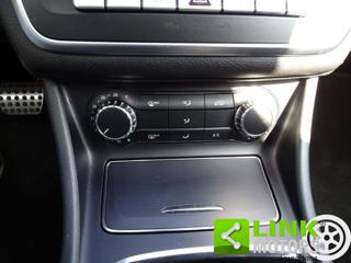 MERCEDES-BENZ CLA 200 usata, con Tettuccio apribile