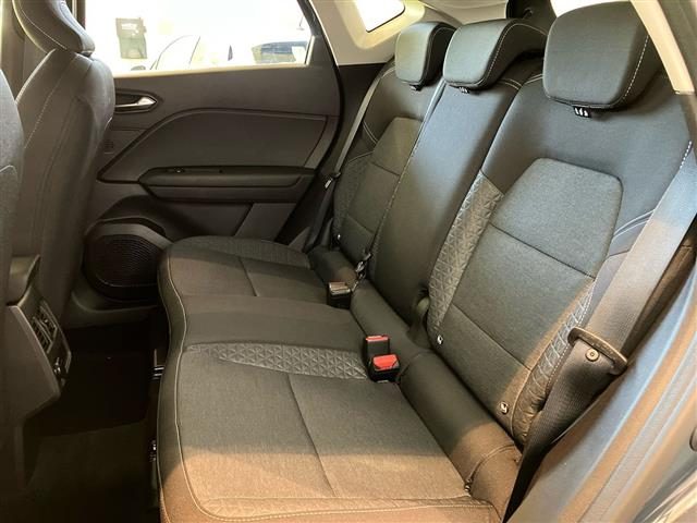 RENAULT Captur usata, con Sensori di parcheggio posteriori