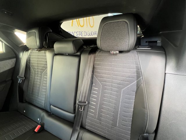 PEUGEOT 3008 usata, con Fari LED