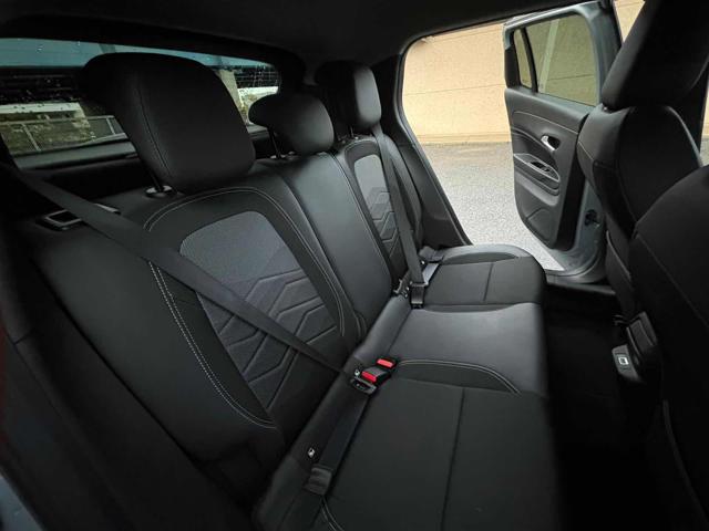 JEEP Avenger usata, con Park Distance Control