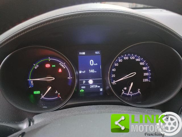 TOYOTA C-HR usata, con Isofix