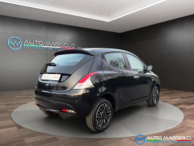 LANCIA Ypsilon usata, con Autoradio