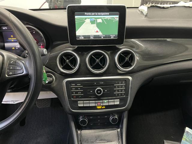 MERCEDES-BENZ CLA 180 usata, con USB