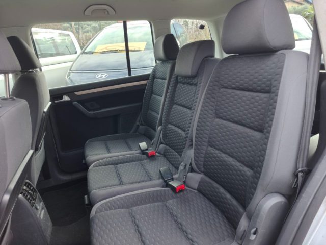 VOLKSWAGEN Touran usata 15