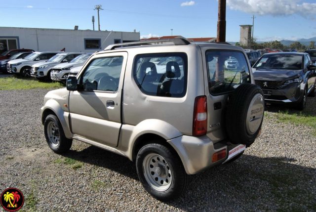 SUZUKI Jimny usata, con Servosterzo