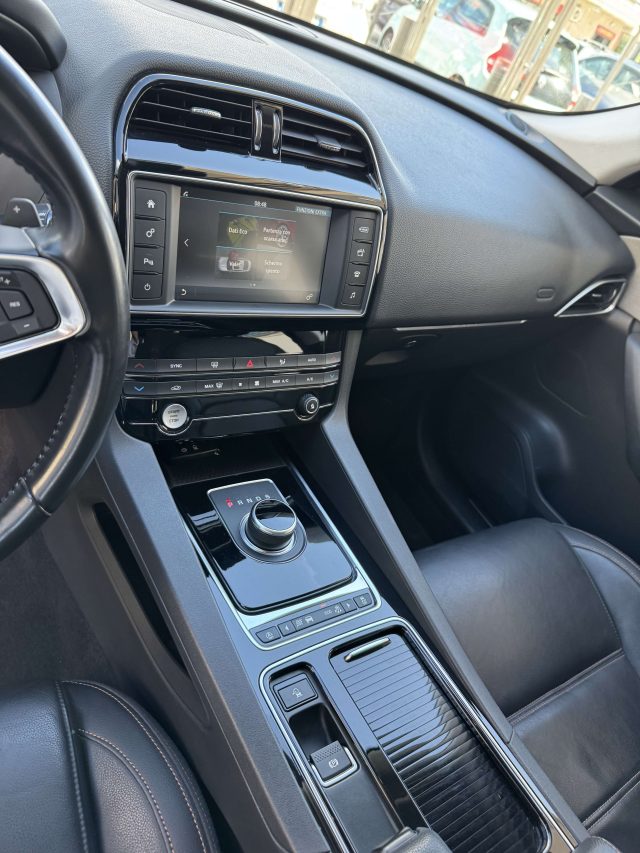 JAGUAR F-Pace usata, con Alzacristalli elettrici