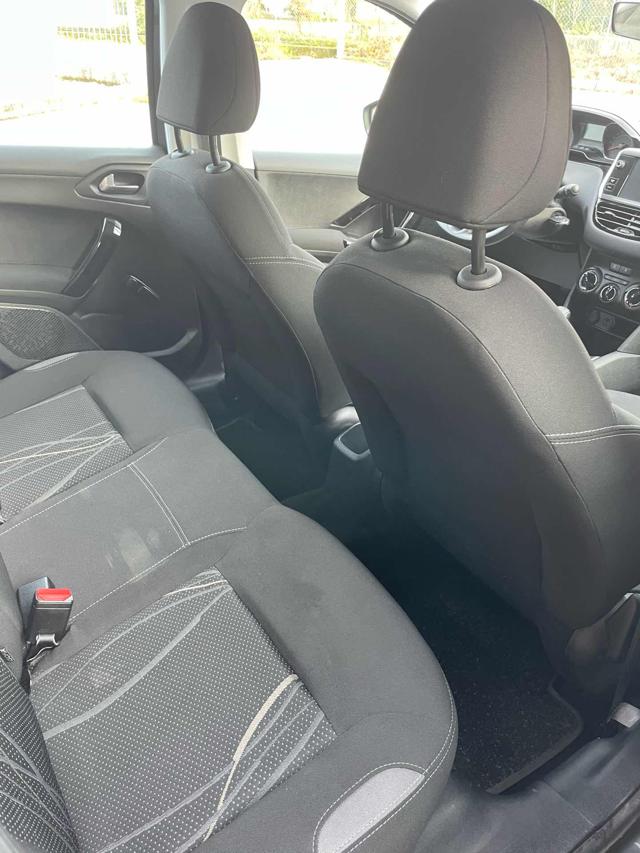PEUGEOT 208 usata, con Climatizzatore