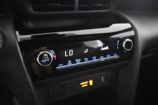 TOYOTA Yaris Cross usata 11