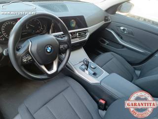 BMW 320 usata, con Schermo multifunzione interamente digitale