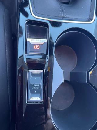 PEUGEOT 208 usata, con Telecamera per parcheggio assistito