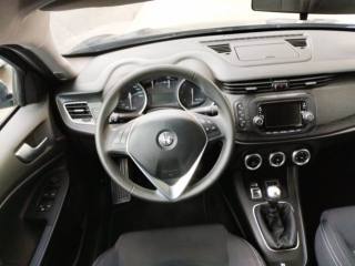 ALFA ROMEO Giulietta usata, con Autoradio