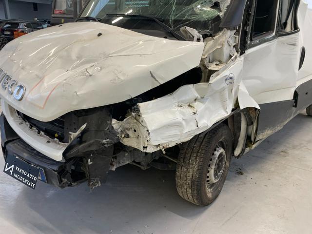 IVECO Daily usata, con USB