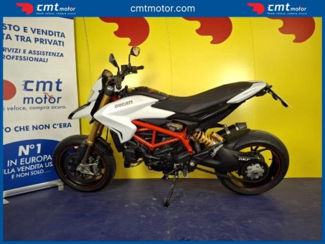DUCATI Hypermotard 939 usata 2