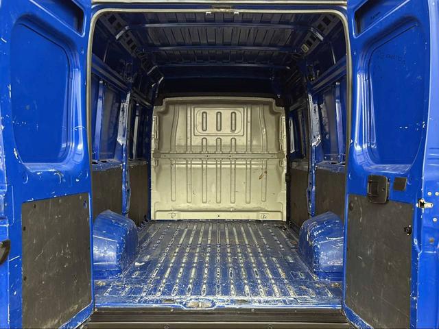 PEUGEOT Boxer usata, con Climatizzatore