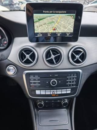 MERCEDES-BENZ CLA 200 usata, con Controllo trazione