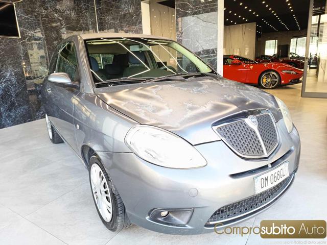 LANCIA Ypsilon usata, con Airbag