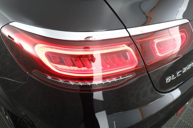 MERCEDES-BENZ GLC 220 usata 9