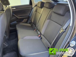 VOLKSWAGEN Taigo usata, con Autoradio