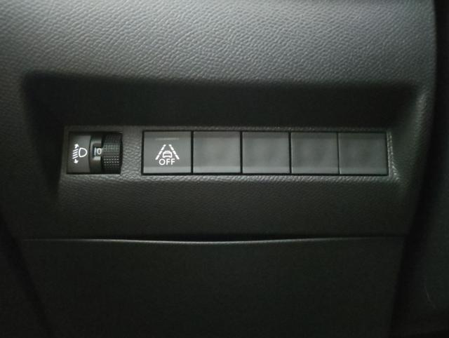 PEUGEOT 208 usata, con Controllo automatico clima