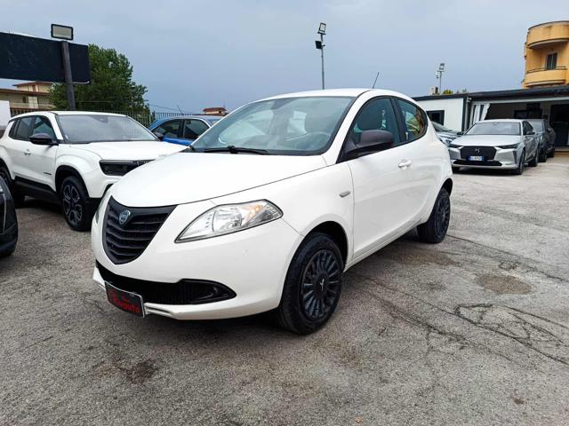 LANCIA Ypsilon usata, con Airbag