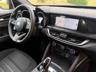 ALFA ROMEO Stelvio usata, con Volante in pelle