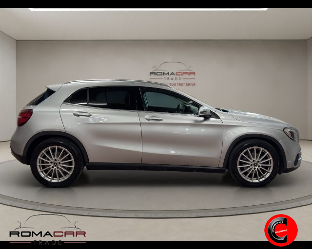 MERCEDES-BENZ GLA 180 usata, con Chiusura centralizzata