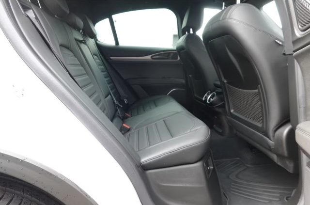 ALFA ROMEO Stelvio usata, con USB