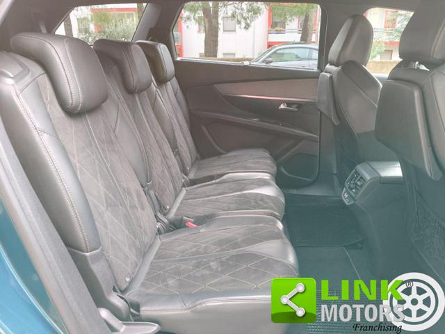 PEUGEOT 5008 usata, con Volante multifunzione