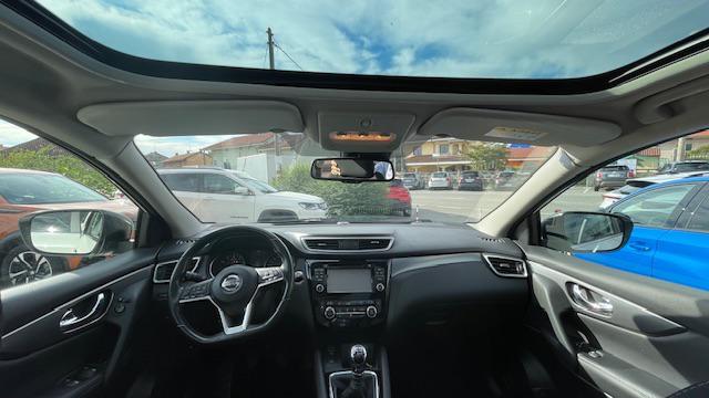 NISSAN Qashqai usata, con Controllo automatico clima