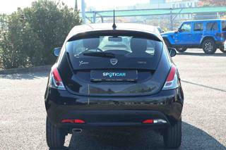 LANCIA Ypsilon usata, con Autoradio