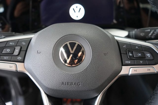 VOLKSWAGEN Golf usata, con Schermo multifunzione interamente digitale