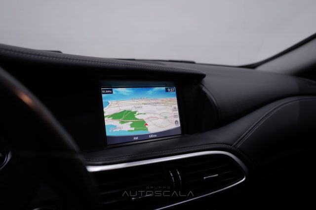 INFINITI Q30 usata, con Interni in pelle