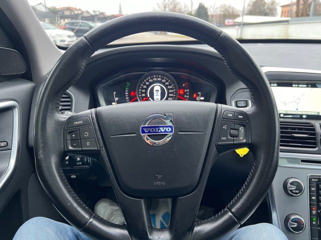 VOLVO XC60 usata, con Sedile posteriore sdoppiato