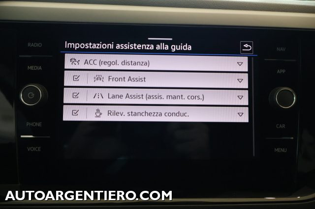 VOLKSWAGEN Taigo usata, con Park Distance Control